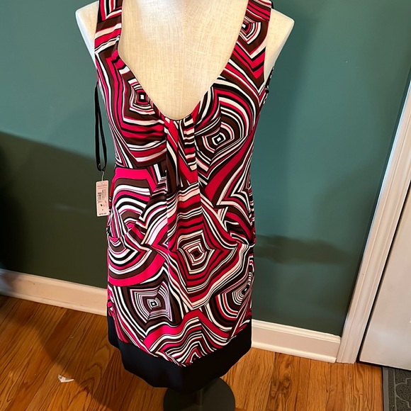 Bisou Bisou Dresses & Skirts - ❄️Bisou Bisou dress. NWT. Size 8